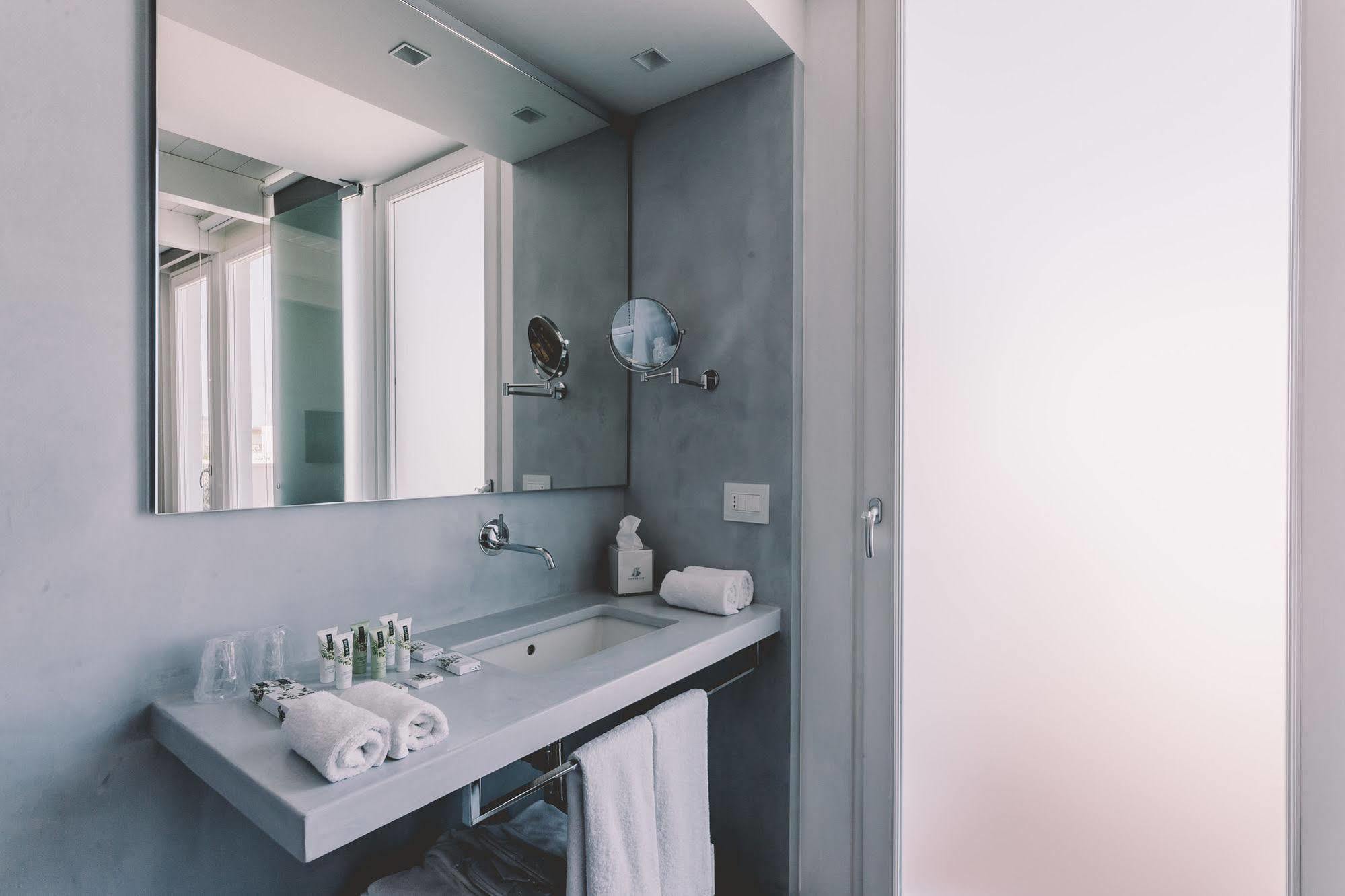 Cinquevite Bed & Breakfast โปลีญาโนอามาเร ภายนอก รูปภาพ